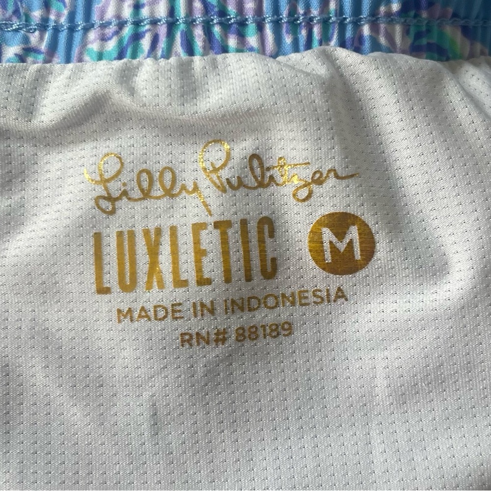 Lilly Pulitzer Luxletic Runner Shorts - Picture 5 of 6